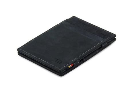 Upgrade Your Wallet Game with the Garzini Essenziale Magix Wallet